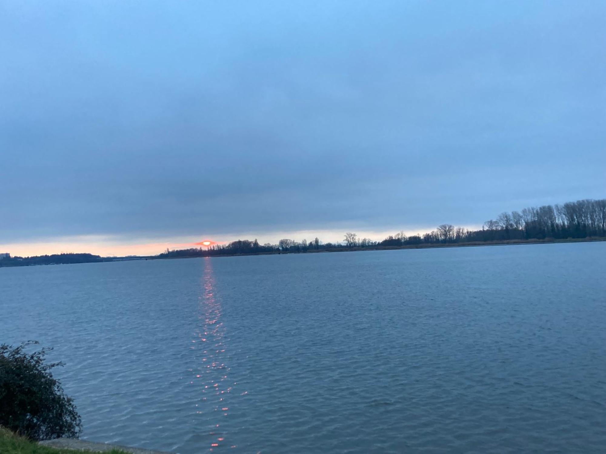 Au Calme Dans Maison En Rez De Jardin A 2,2 Kms Du Groupama Stadium Et Salle Ldlc Arena Meyzieu Bagian luar foto