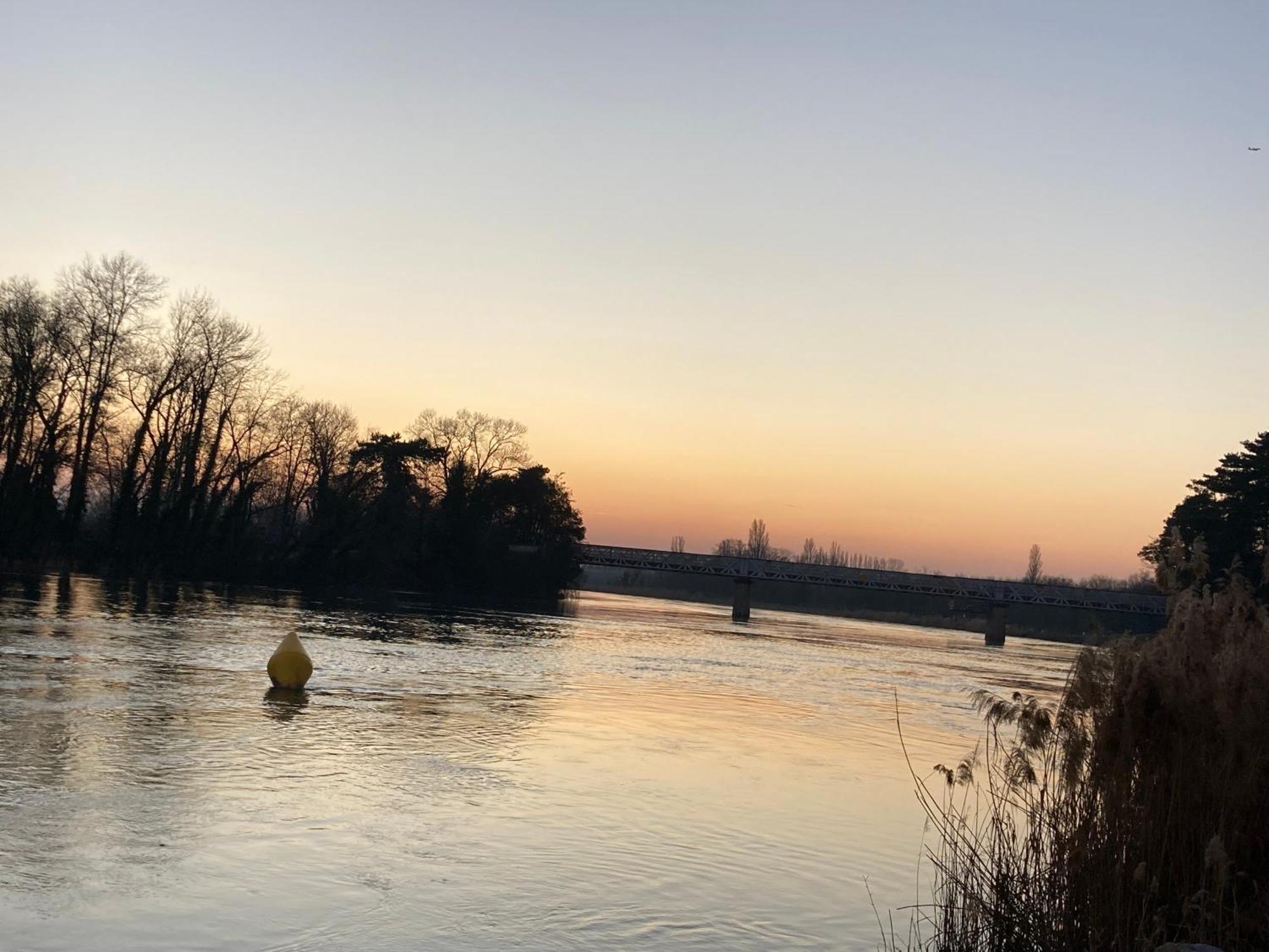 Au Calme Dans Maison En Rez De Jardin A 2,2 Kms Du Groupama Stadium Et Salle Ldlc Arena Meyzieu Bagian luar foto